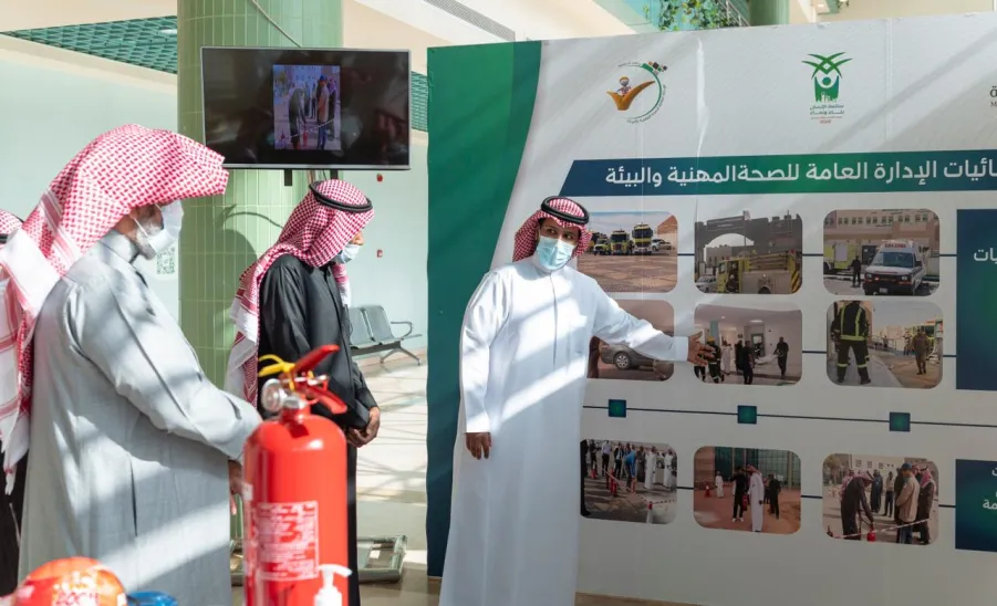 MU VICE-RECTOR LAUNCHES AWARENESS SECTION ON WORLD CIVIL DEFENCE DAY
 -  جامعة المجمعة 