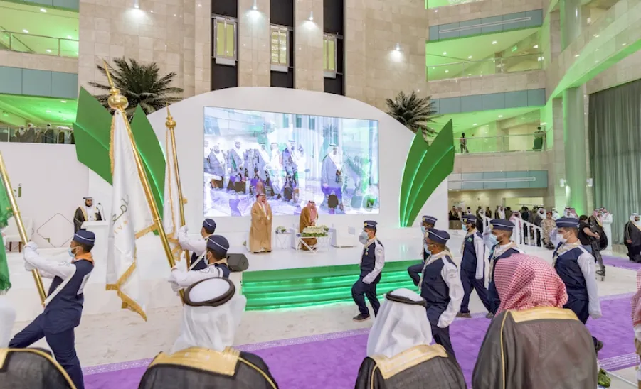 RIYADH GOVERNOR PATRONIZES MU'S 13TH GRADUATION CEREMONY
 -  14
