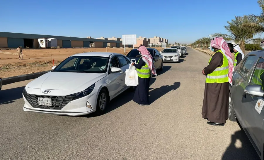 TRAFFIC SAFETY CAMPAIGNS CAME TO AN END  - جامعة المجمعة 