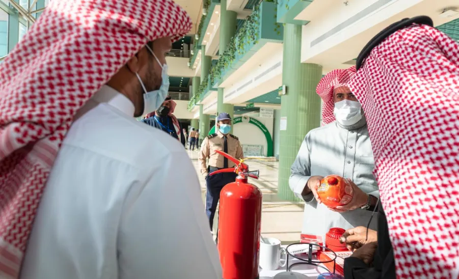 MU VICE-RECTOR LAUNCHES AWARENESS SECTION ON WORLD CIVIL DEFENCE DAY
 -  جامعة المجمعة 