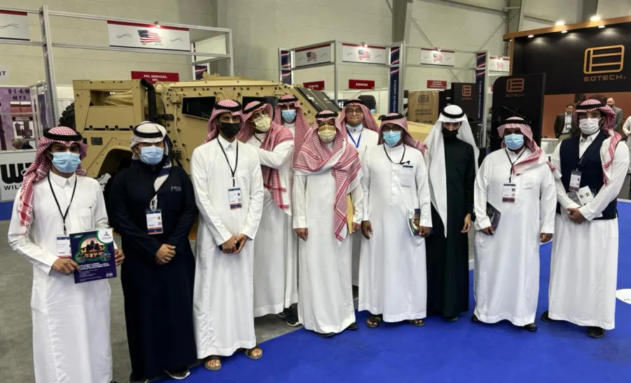 A student delegation from MU participates in the activities of the International Defense Exhibition
 - 1