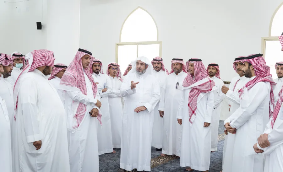MU VICE-RECTOR LAUNCHES ZULFI'S HOUSING MOSQUE
 -  جامعة المجمعة 