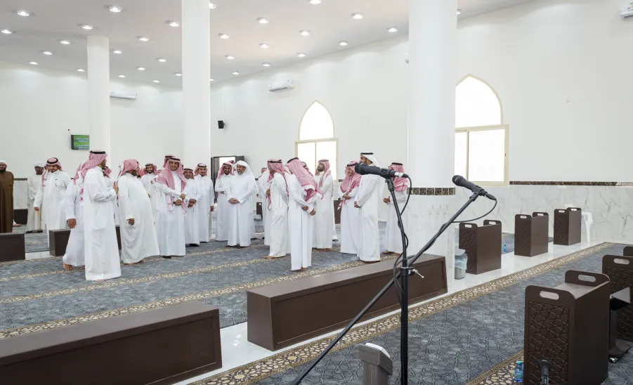 MU VICE-RECTOR LAUNCHES ZULFI'S HOUSING MOSQUE
 -  جامعة المجمعة 