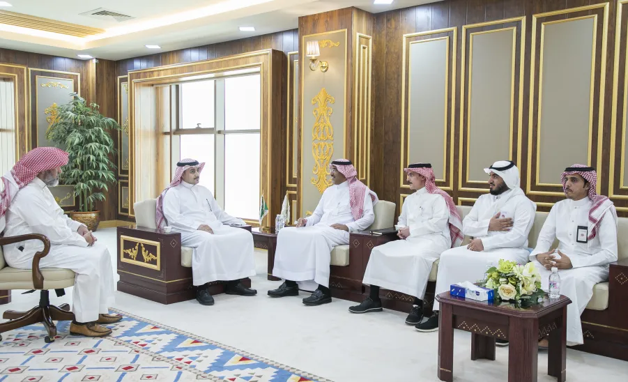 MU RECTOR AND VICE-RECTOR WELCOME A DELEGATION OF AL-RAJIHI BANK
 -  جامعة المجمعة