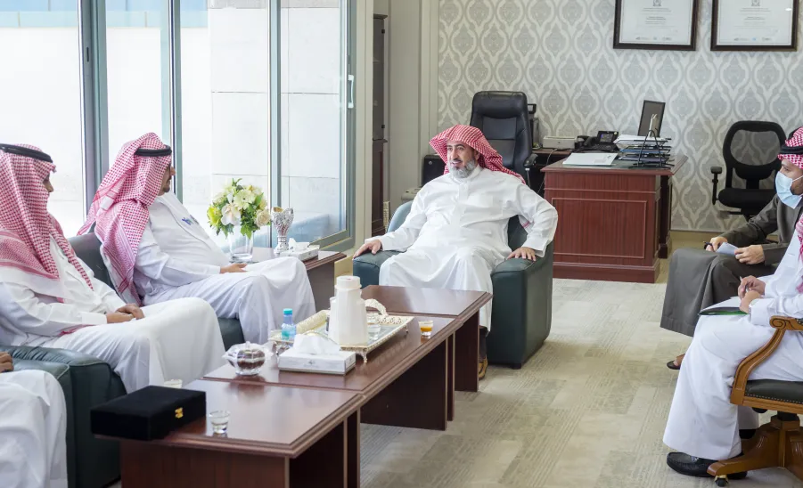 MU VICE-RECTOR WELCOMES A DELEGATION OF MINISTRY OF ENVIRONMENT, WATER AND AGRICULTURE BRANCH
 -  على هامش إقامة فعاليات أسبوع البيئة: وكيل الجامعة يستقبل وفد فرع وزارة البيئة والمياه والزراعة بمحافظة المجمعة
