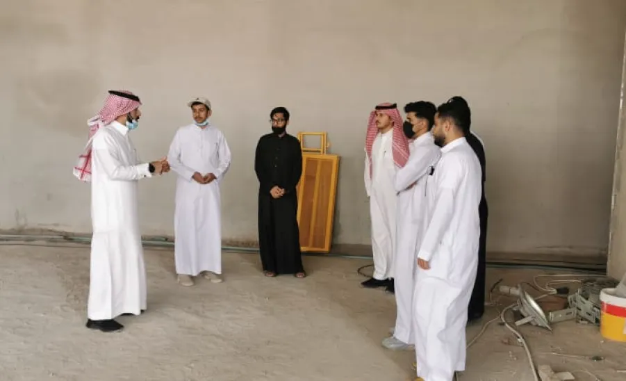 زيارة طلاب كلية الهندسة لمشروع فندق الجامعة - زيارة طلاب الهندسة لمشروع فندق الجامعة