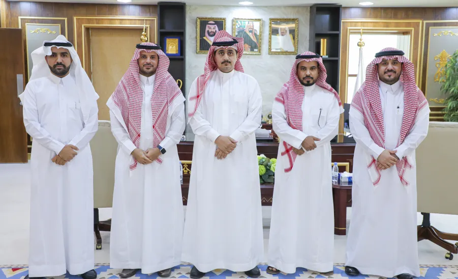 رئيس الجامعة يستقبل العمداء الجدد - جامعة المجمعة