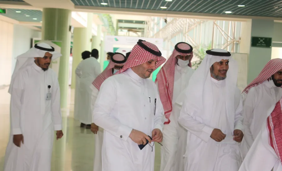 MU VICE-RECTOR INSPECTS THE PROGRESS OF EXAMS
 -  تفقد الاختبارات