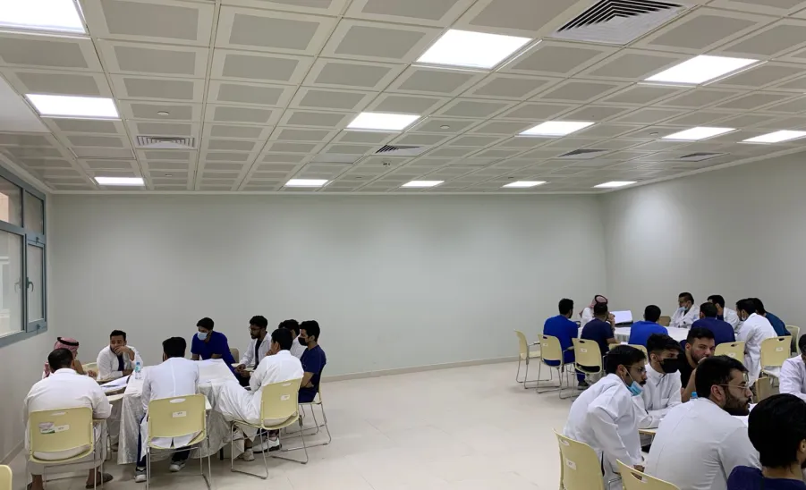 كلية الطب تقيم ورشة عمل للطلاب والطالبات بعنوان : المهارات الإكلينيكية للممارس الطبي المميز - جامعة المجمعة 