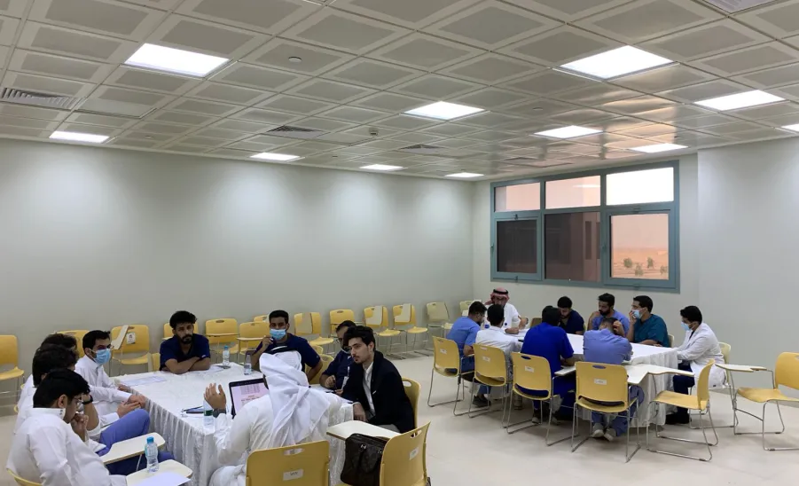 كلية الطب تقيم ورشة عمل للطلاب والطالبات بعنوان : المهارات الإكلينيكية للممارس الطبي المميز - جامعة المجمعة 