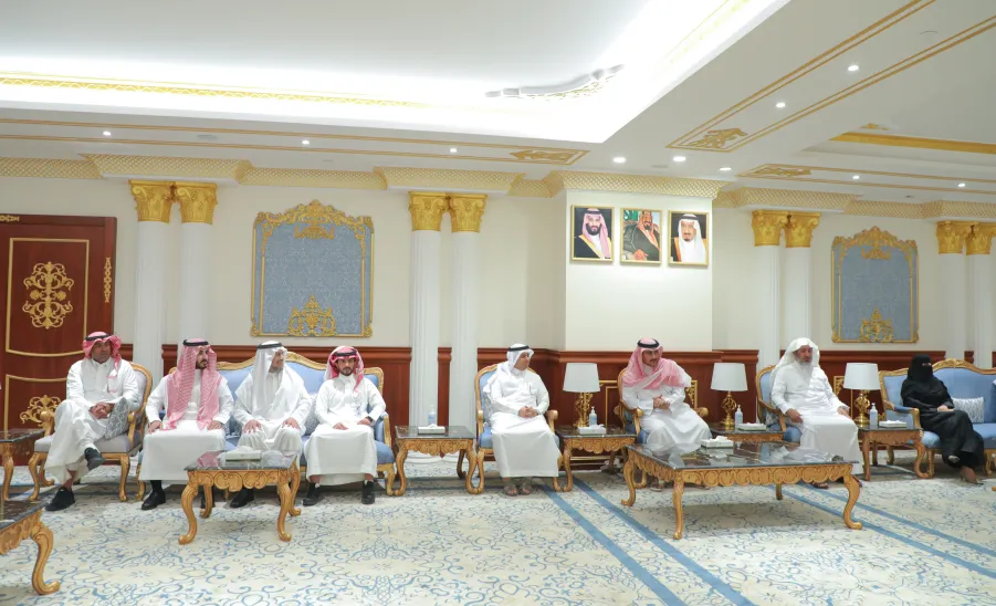 EMPLOYMENT AND ALUMNI AFFAIRS CENTER SIGNS AGREEMENTS WITH MAJMAAH MUNICIPALITY AND OTHER SECTORS
 -  اتفاقيات مركز الخريجين