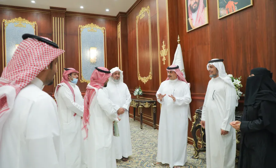 EMPLOYMENT AND ALUMNI AFFAIRS CENTER SIGNS AGREEMENTS WITH MAJMAAH MUNICIPALITY AND OTHER SECTORS - جامعة المجمعة 