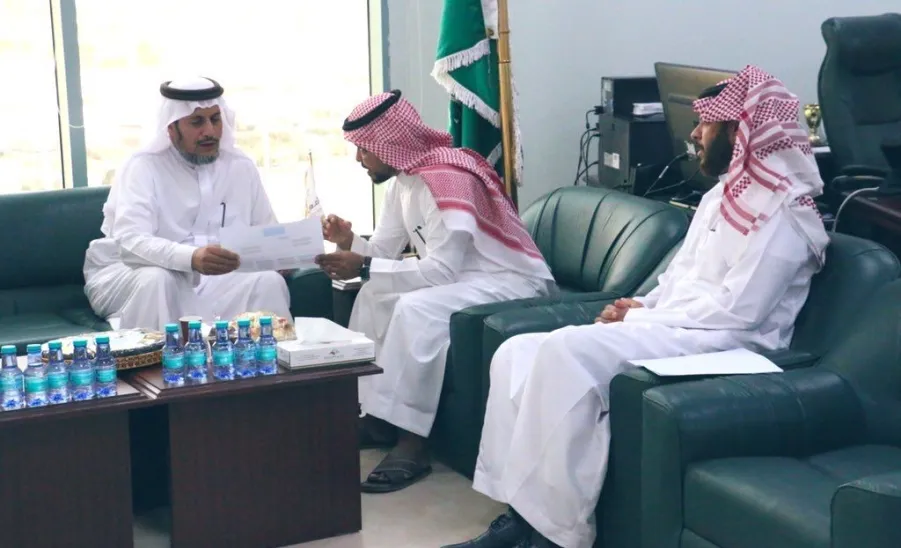 Vice-Rector discusses means of improving deanship of student affairs' summer programs  -  زيارات الدكتور العبودي