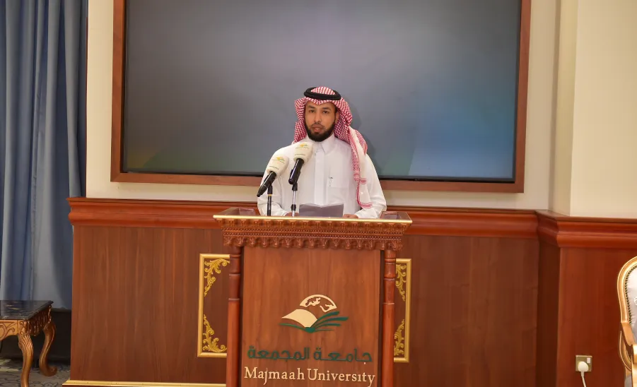 الجامعة تقيم حفل تكريم للعاملين في جناح الجامعة المشارك في المؤتمر والمعرض الدولي للتعليم 2022م  - جامعة المجمعة 