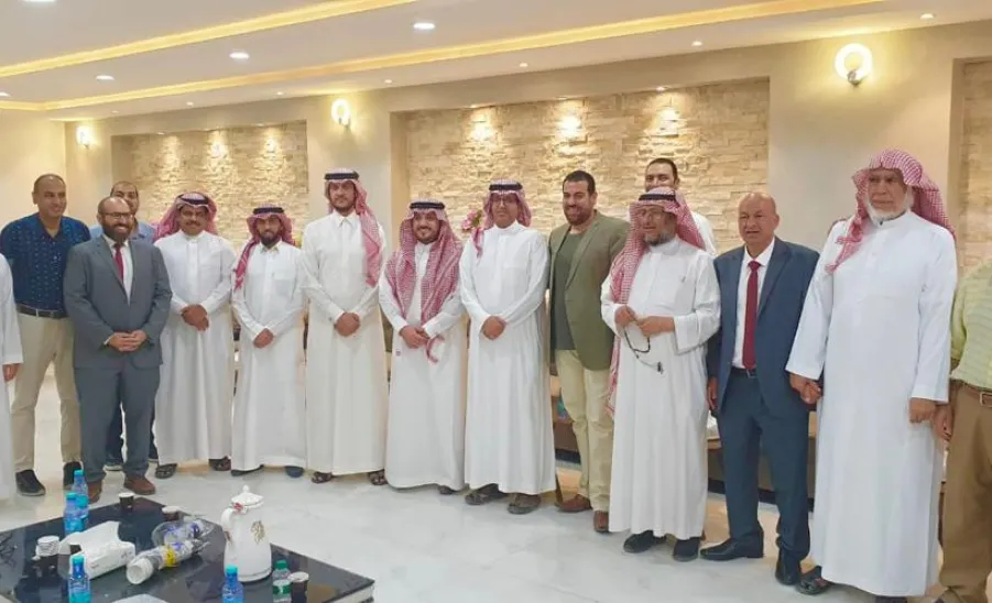 Former dean of the college honored  - fig1