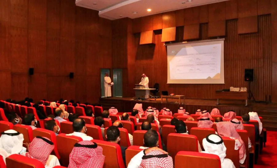 COLLEGE OF APPLIED MEDICAL SCIENCE HOLDS A CEREMONY OF CLOSING ACTIVITIES  - جامعة المجمعة 