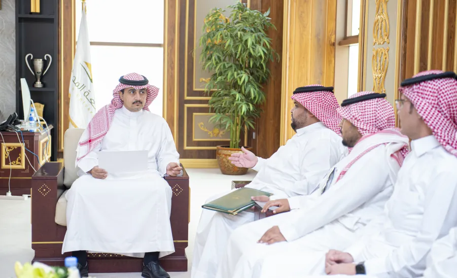 MU RECTOR REVIEWS SERVICE BUSINESS PLAN FOR NEW ACADEMIC YEAR  - جامعة المجمعة 