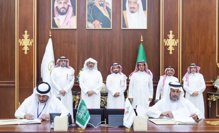 MU SIGNS COOPERATION AGREEMENT WITH CCC BY STC - جامعة المجمعة 