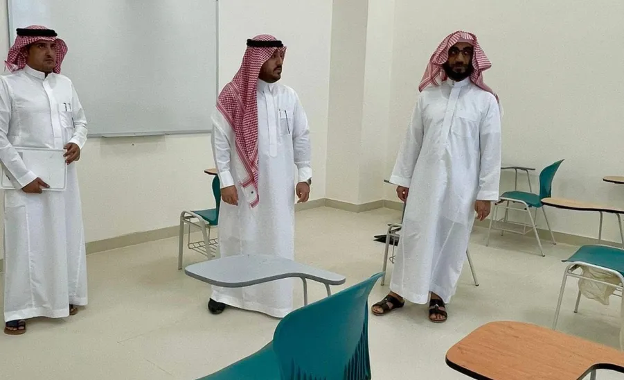 Dean of the Applied College inspects new buildings for female students in Majmaah
 - fig1