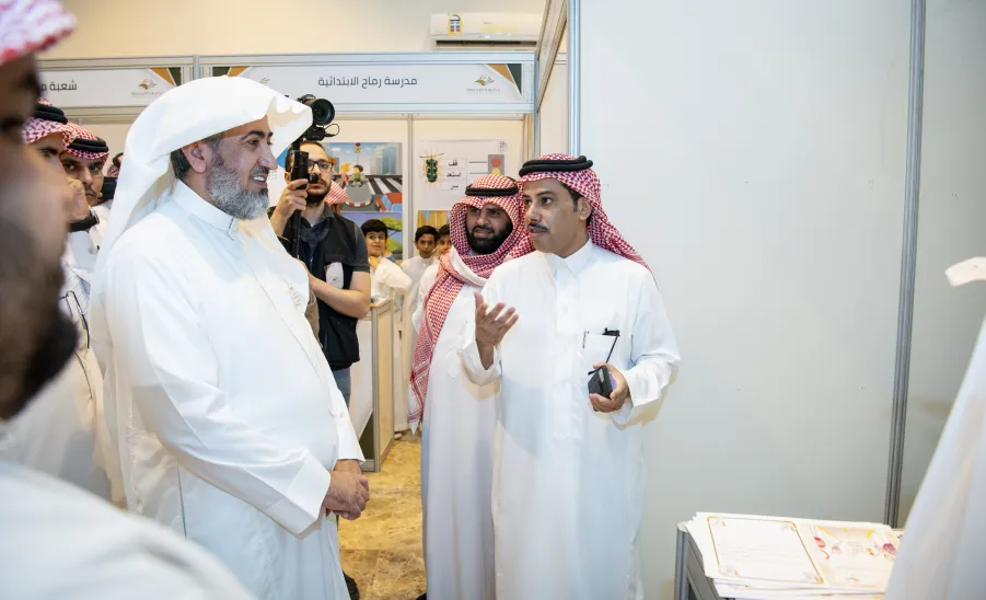 MU VICE-RECTOR LAUNCHES ROAD SAFETY AWARENESS EXHIBITION
 -  وكيل الجامعة يفتتح معرض ( معاً للحد من الحوادث المرورية ) بمشاركة عددٍ من القطاعات الأمنية والصحية