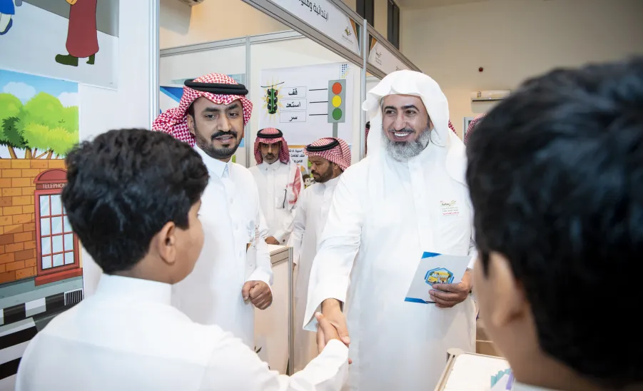 MU VICE-RECTOR LAUNCHES ROAD SAFETY AWARENESS EXHIBITION
 -  وكيل الجامعة يفتتح معرض ( معاً للحد من الحوادث المرورية ) بمشاركة عددٍ من القطاعات الأمنية والصحية