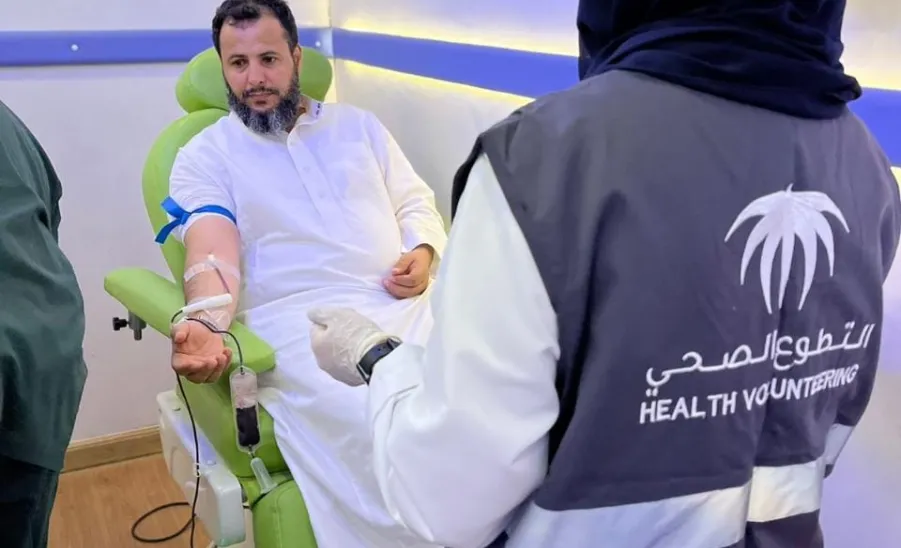 Participation of Blood Bank Club in community events
 - صورة