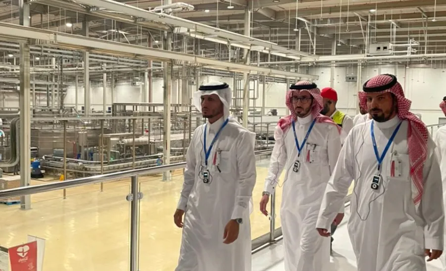 كلية الهندسة بزيارة ميدانية لمدينة سدير للصناعة والأعمال - كلية الهندسة بزيارة ميدانية لمدينة سدير للصناعة والأعمال