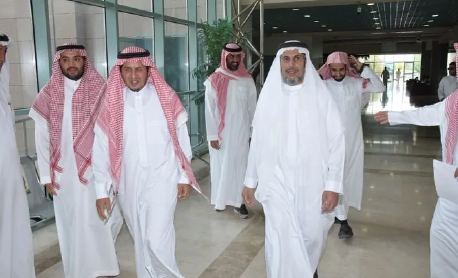 The vice-rector for educational affairs visit the college of education  - زيارة سعادة وكيل الجامعة للشؤون التعليمية أ.د محمد بن صالح العبودي لكلية التربية للوقوف على سير الاختبارات النهائية الإلكترونية 