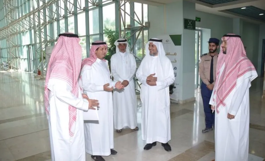 The vice-rector for educational affairs visit the college of education  - زيارة سعادة وكيل الجامعة للشؤون التعليمية أ.د محمد بن صالح العبودي لكلية التربية للوقوف على سير الاختبارات النهائية الإلكترونية 