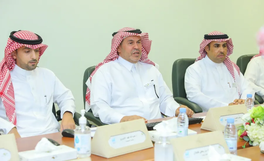 الجامعة تستضيف وفد إدارة ولجنة المراجعة الداخلية بجامعة جدة  - جامعة المجمعة 