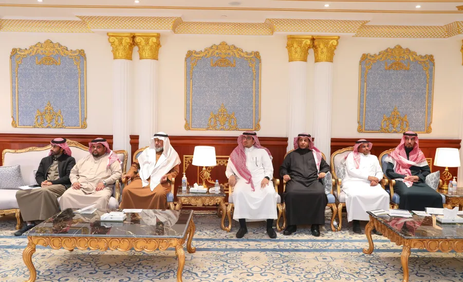 MU RECTOR PATRONIZES AWARDING CEREMONY ON INTERNATIONAL VOLUNTEER DAY - جامعة المجمعة 