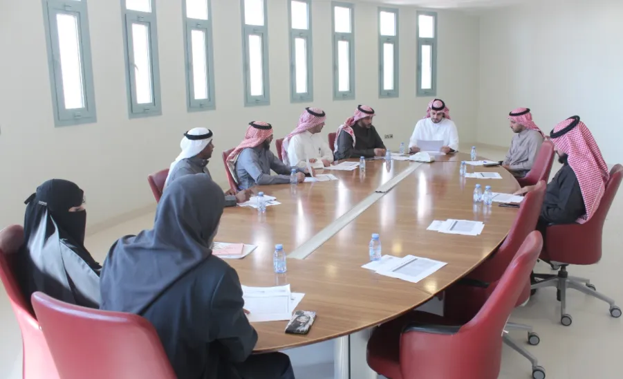The College Council holds thirteenth session
 - 2