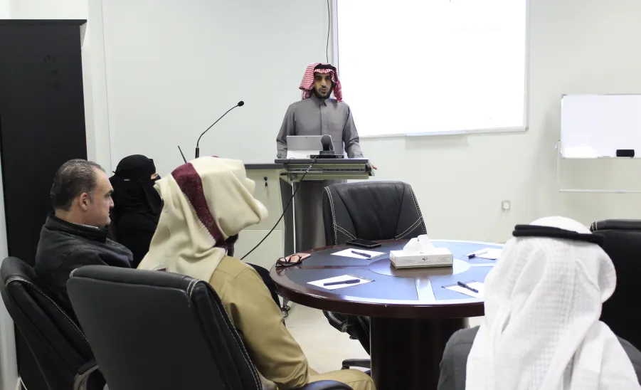 افتتاح السلسة التدريبية لموظفين عمادة القبول والتسجيل - 1