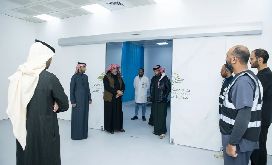 Prof. Al-Dosari conducts an inspection-tour to University Medical Center -  أ.د مسلّم الدوسري يتابع أعمال تطوير وتأهيل المركز الطبي الجامعي