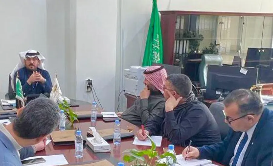 CEO of Applied College holds a meeting with the Programs and Plans Committee
 -  fig1