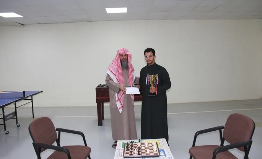 اللجنة الرياضية بوحدة الأنشطة الطلابية تقيم دوري لعبة الشطرنج - دوري لعبة الشطرنج