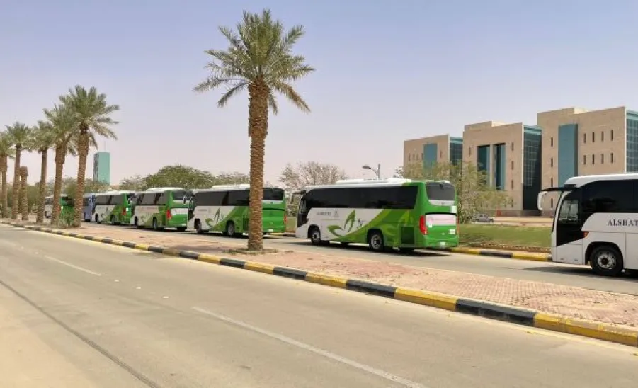 الإدارة العامة للخدمات تكمل استعداداتها للفصل الجامعي الثالث  - 123