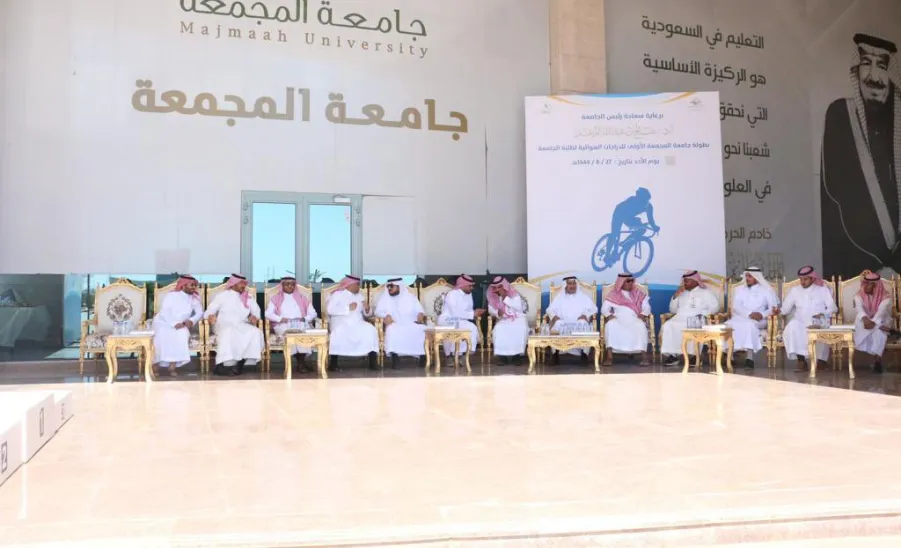 رئيس الجامعة يرعى بطولة الجامعة الأولى للدراجات الهوائية - 2