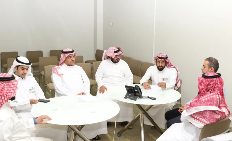 وحدة شؤون الهيئة التعليمية تعقد اجتماعها الدوري الثاني - 1