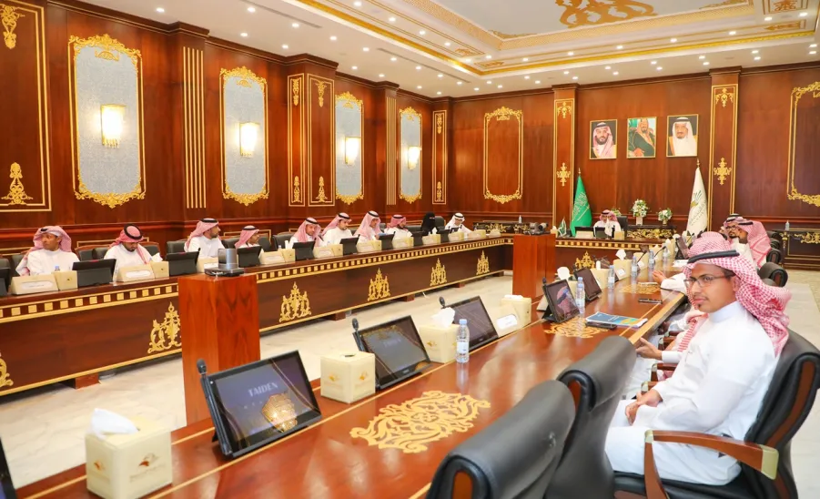 MU'S EIGHTH COUNCIL MEETING FOR ACADEMIC YEAR 1443-1444 CHAIRED BY RECTOR - جامعة المجمعة 