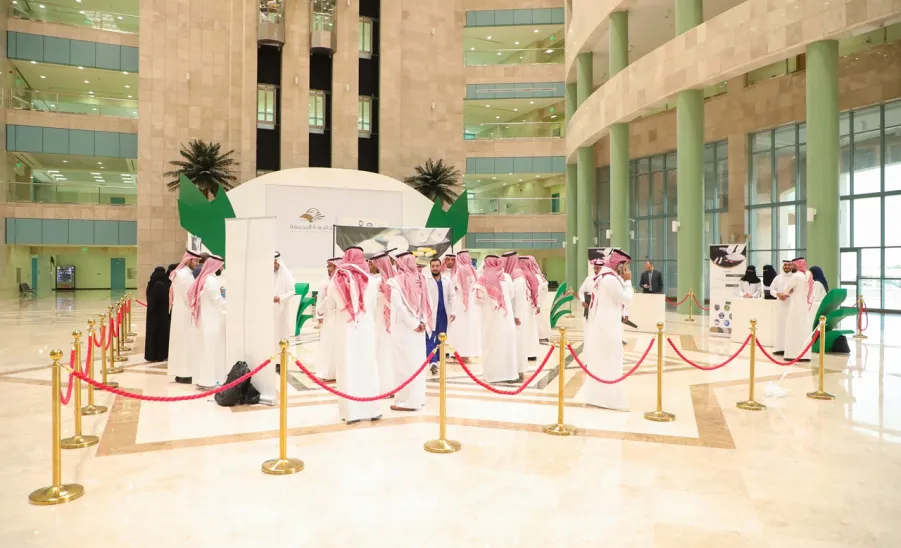 MU VICE-RECTOR LAUNCHES A DRUG AWARENESS CAMPAIGN  - جامعة المجمعة 