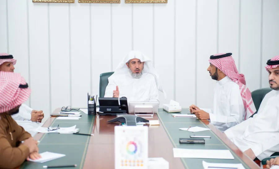 A discussion on how to establish a well-equipped building for College of Dentistry  -  مناقشة احتياج كلية طب الأسنان لإنشاء عياداتها في المدينة الجامعية بالمجمعة