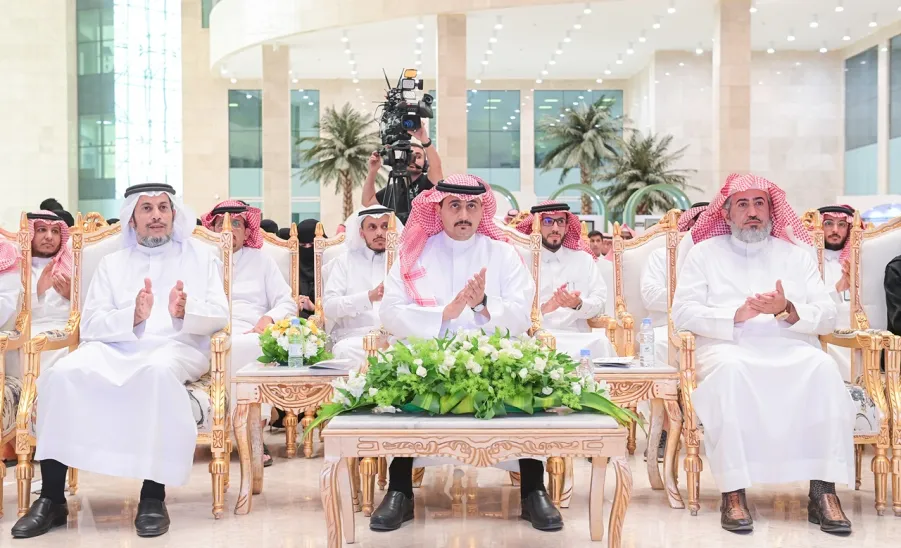 MU RECTOR AWARDS WINNERS IN THE 5TH STUDENT FORUM - جامعة المجمعة