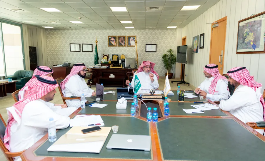 Automation of academic accreditation requirements team conducts a meeting  -  فريق متابعة أتمتة متطلبات الاعتماد الأكاديمي يعقد اجتماعا لمناقشة النطاق الفني والزمني لمراحل الإنجاز