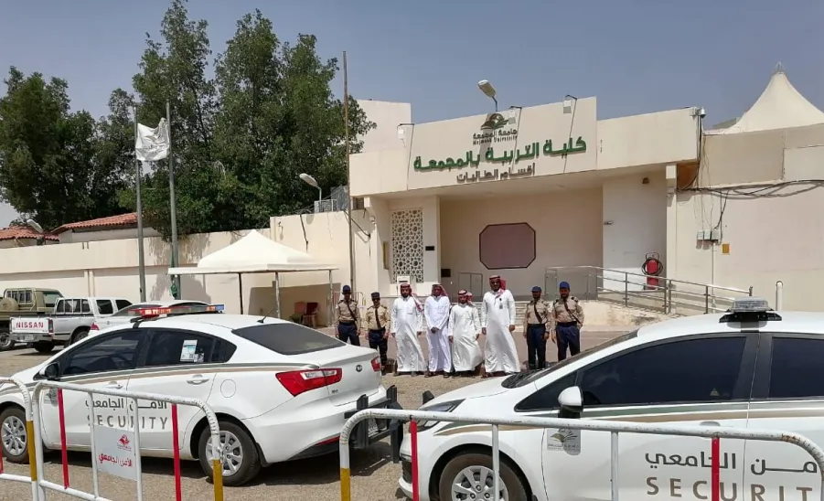 Evacuation drill conducted by Safety Administration  -  السلامة: تواصل تنفيذ فرضيات الإخلاء بمباني الجامعة