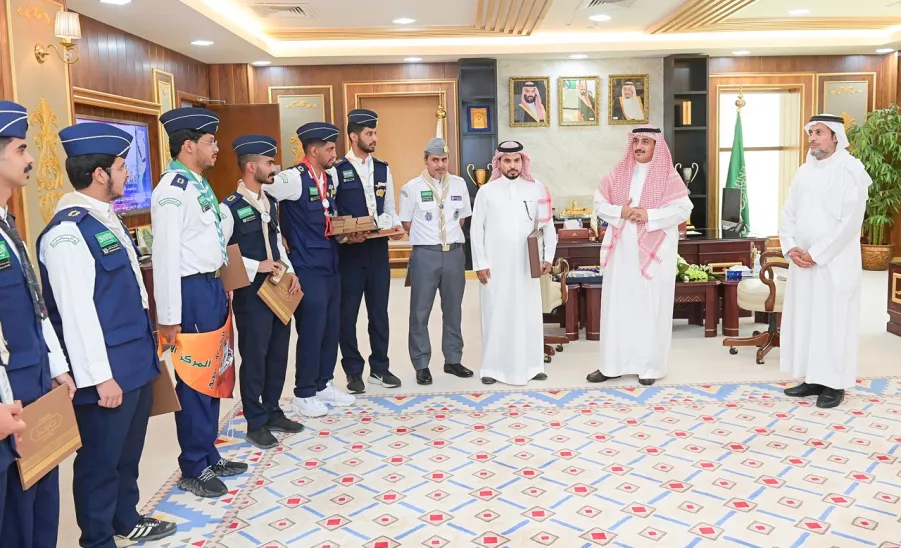 MU RECTOR WELCOMES SCOUTS WHO PARTICIPATED IN PUBLIC SERVICE FOR HAJJ - جامعة المجمعة