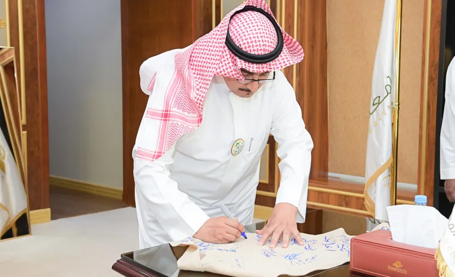 MU RECTOR WELCOMES SCOUTS WHO PARTICIPATED IN PUBLIC SERVICE FOR HAJJ - جامعة المجمعة
