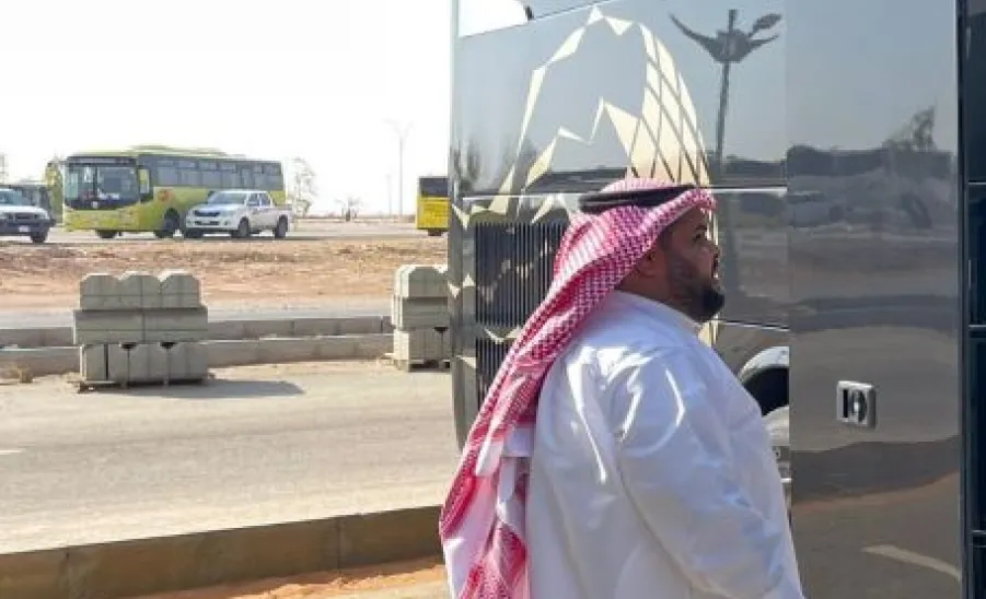مدير عام الخدمات يتفقد عدد من مواقع النقل  - ا
