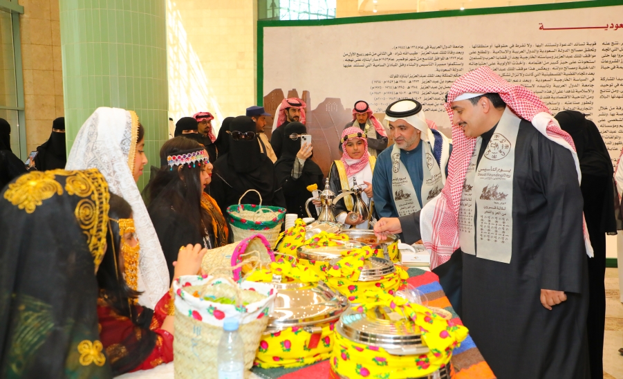 الجامعة تقيم معرضاً خاصاً بيوم التأسيس .