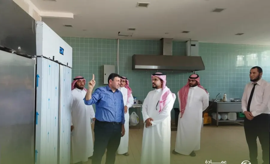 A tour of inspection by the dean to catering service at colleges  - 1